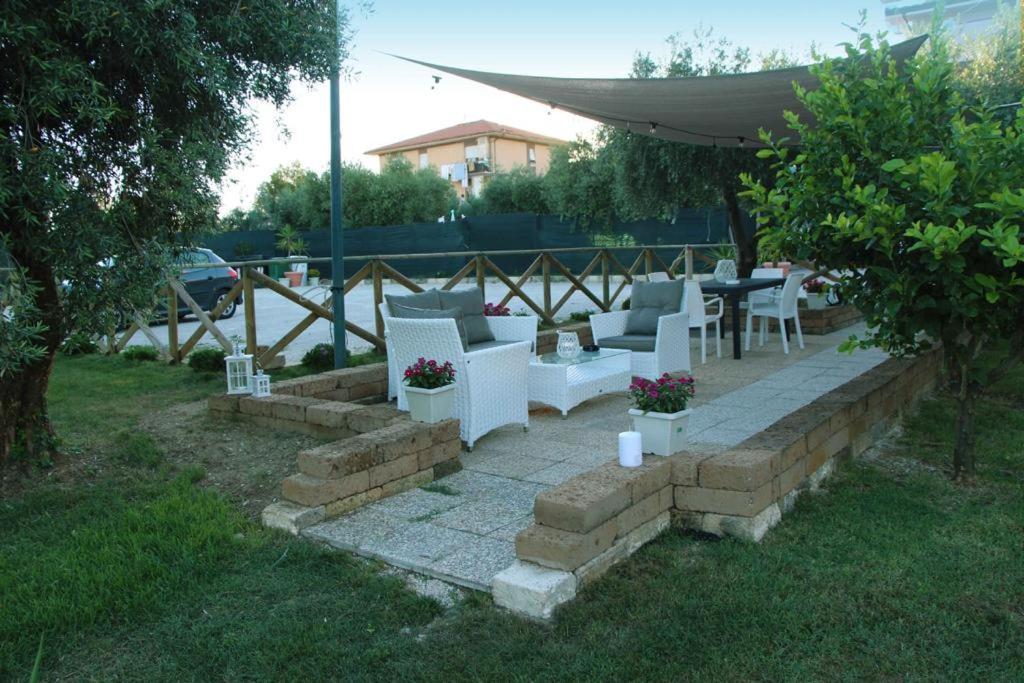 Pensione Degli Ulivi Porto SantʼElpidio Kültér fotó