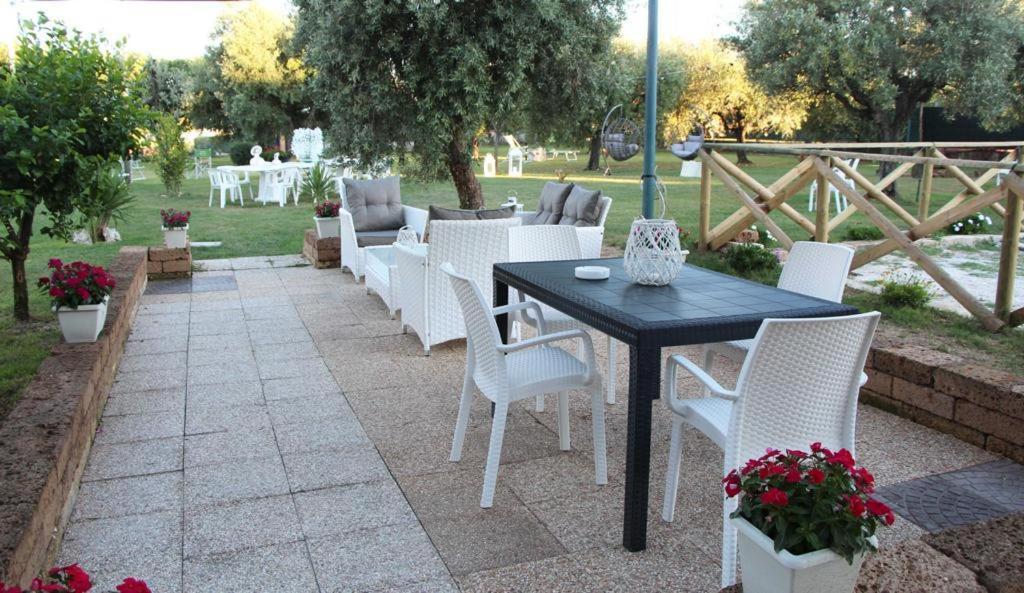 Pensione Degli Ulivi Porto SantʼElpidio Kültér fotó