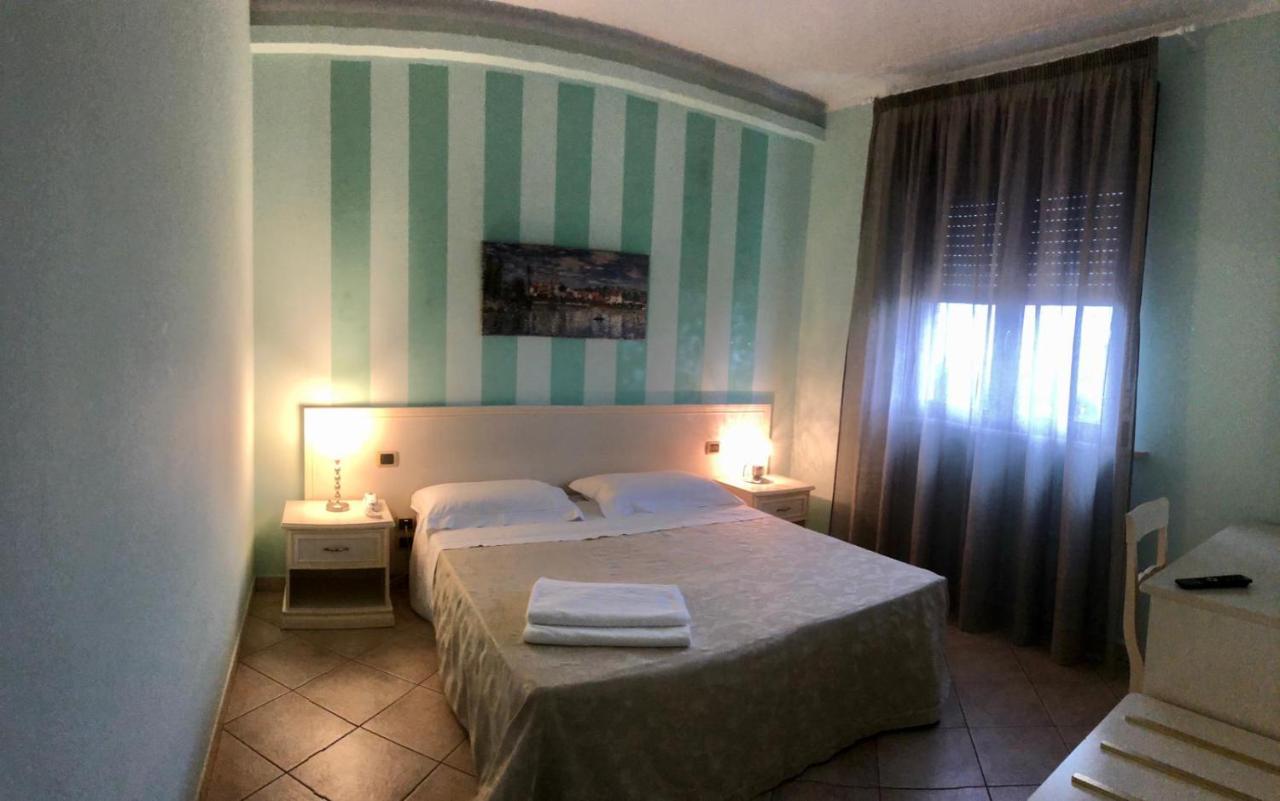 Pensione Degli Ulivi Porto SantʼElpidio Kültér fotó