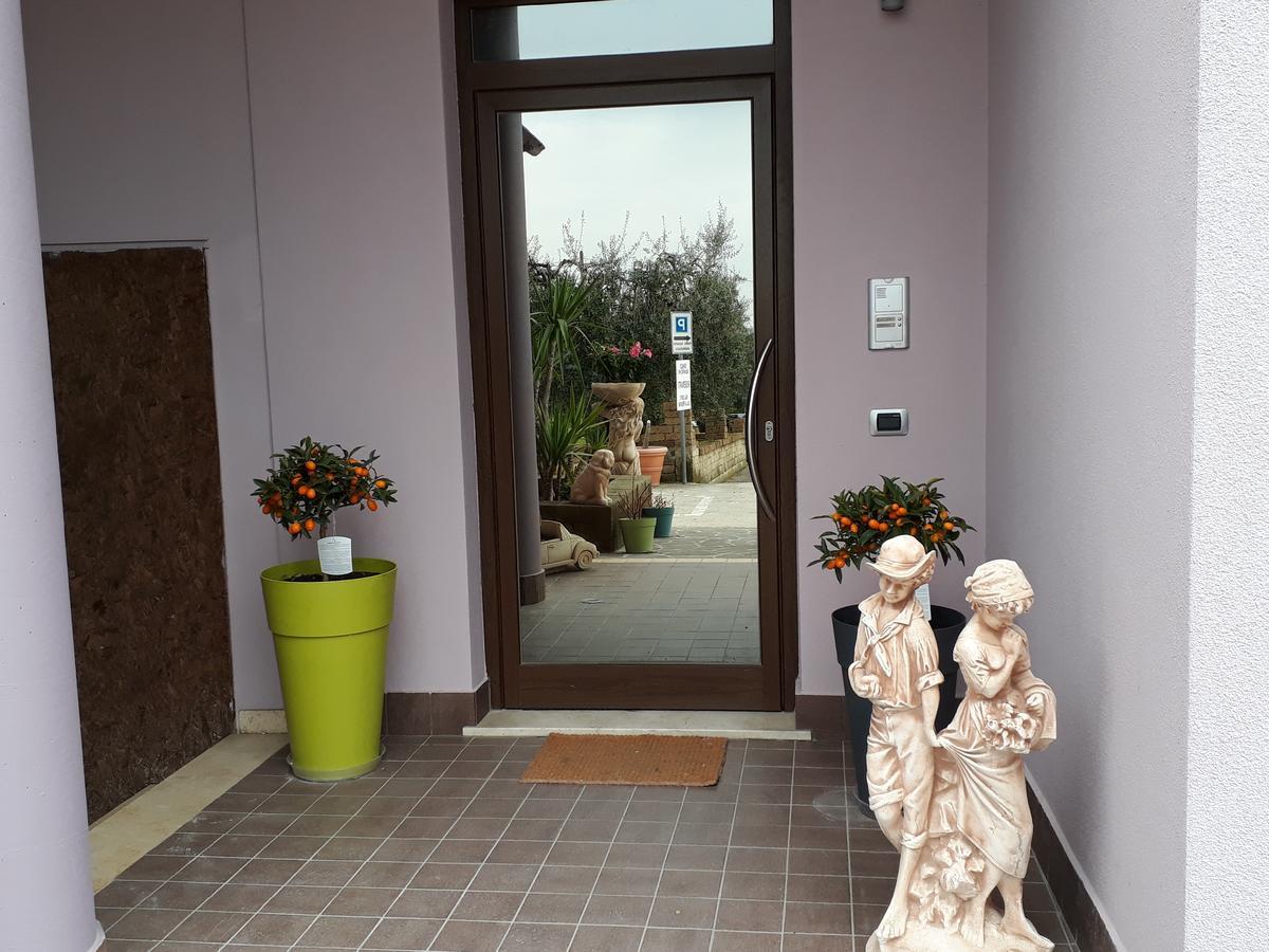 Pensione Degli Ulivi Porto SantʼElpidio Kültér fotó